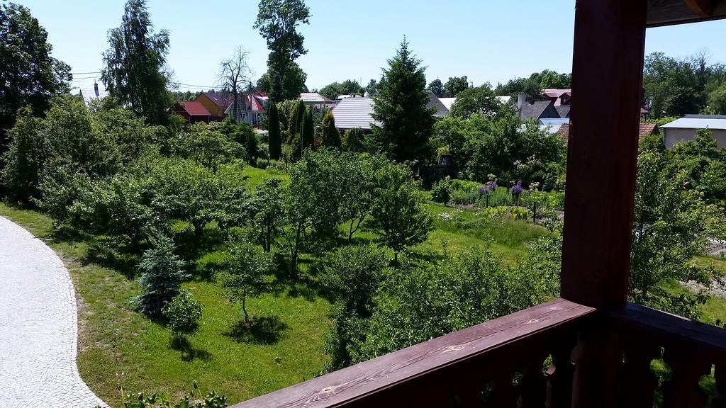 Maison d'hôtes Wisniowy Sad à Białowieża Extérieur photo