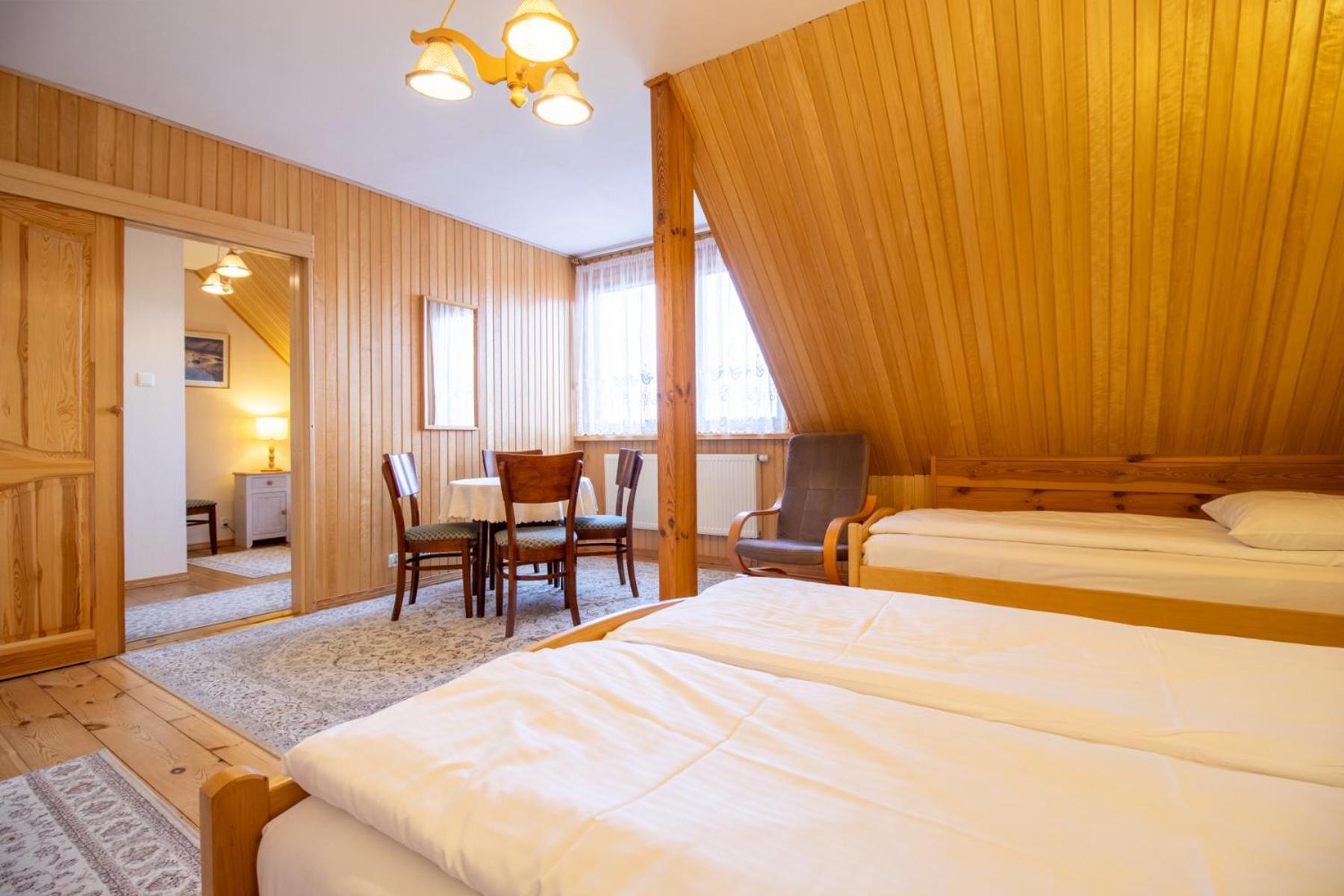 Maison d'hôtes Wisniowy Sad à Białowieża Extérieur photo
