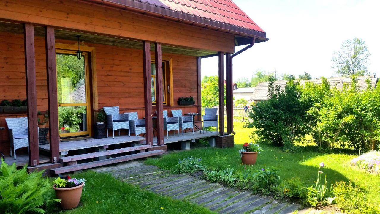Maison d'hôtes Wisniowy Sad à Białowieża Extérieur photo